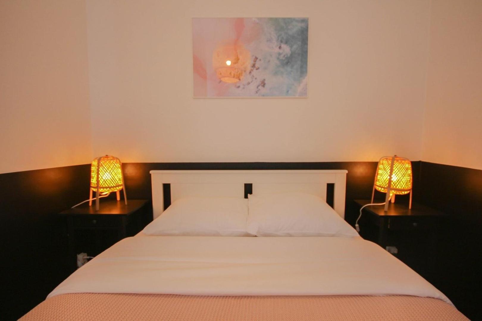 2-Bedroom Flat + Private Car Park. Lille Exterior foto